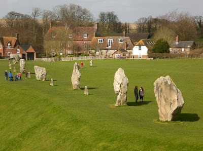 avebury-topos-mystiriakis-latreias-08.jpg